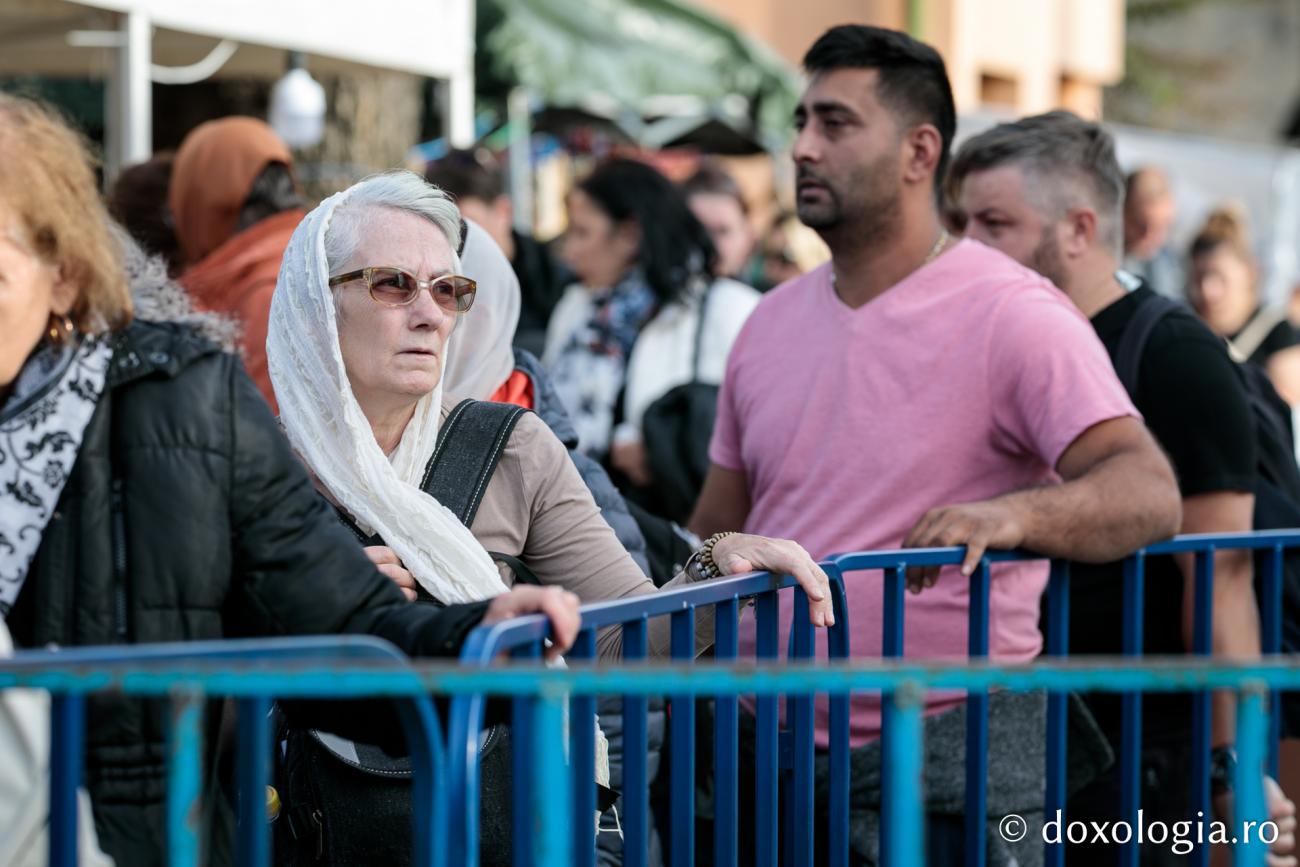 (Foto) Pelerinii – cei mai frumoși rugători către Dumnezeu și Sfinții Săi, 2019